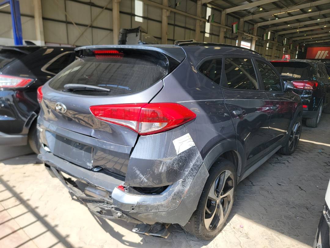 2017 HYUNDAI TUCSON — 108345 Miles — Lot HU549963 — Main - Marhaba Auctions Used Cars - Image 4