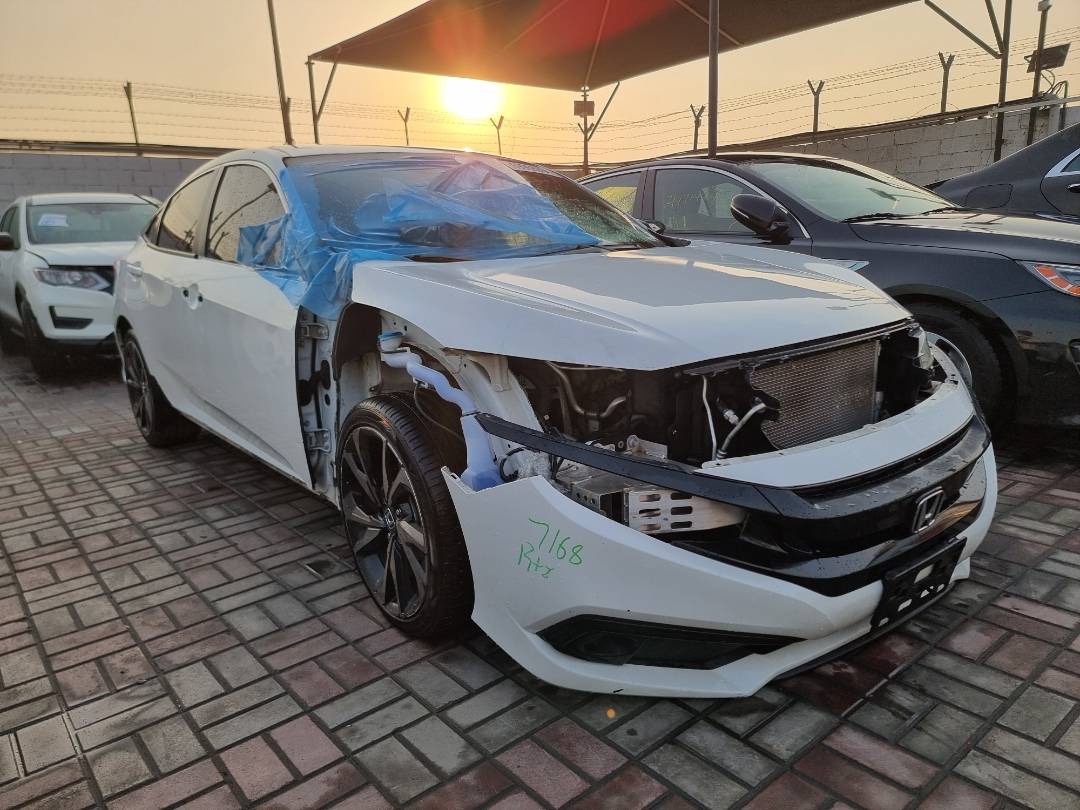 2019 HONDA CIVIC — 93572 Miles — Lot 545068 — Ind. 12 - Marhaba Auctions Used Cars - Image 5