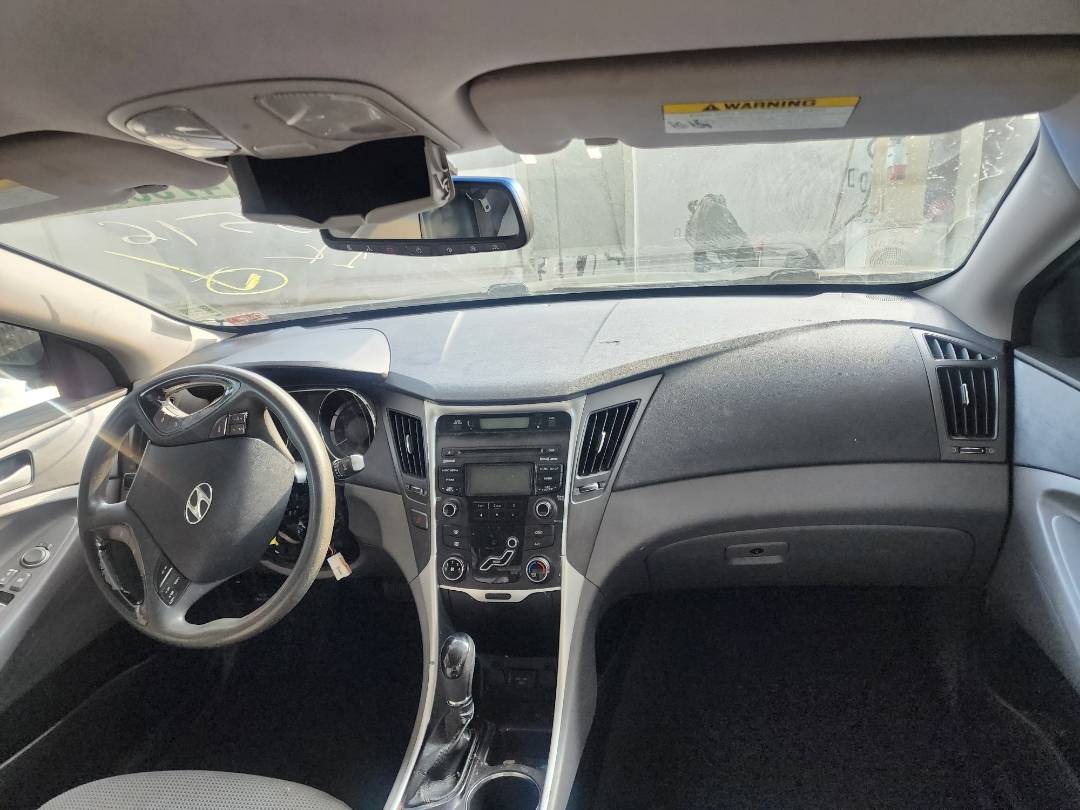 2013 HYUNDAI SONATA — 236821 Miles — Lot 47565234 — Souq - Marhaba Auctions Used Cars - Image 6