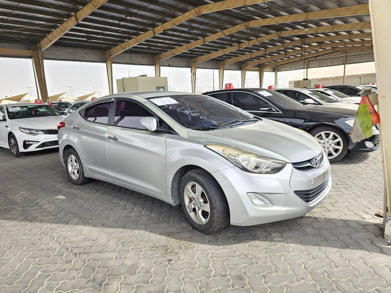2012 HYUNDAI AVANTE — 170378 KM — Lot 405732 — Main - Marhaba Auctions Used Cars - Image 4