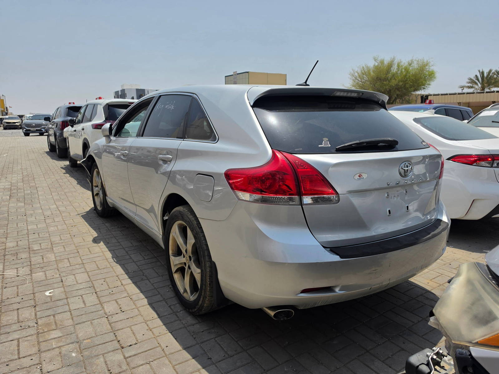 2010 TOYOTA VENZA — 189743 Miles — Lot 73098995 - Marhaba Auctions Used Cars - Image 6