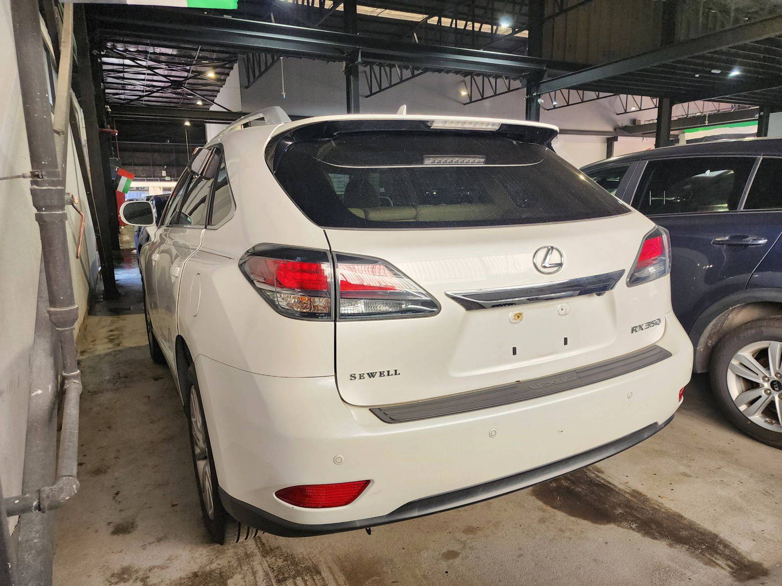 2013 LEXUS RX 350 — 104866 Miles — Lot 86015434 — Souq - Marhaba Auctions Used Cars - Image 4