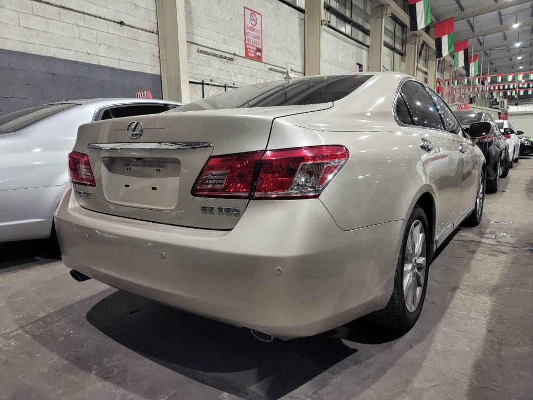 2010 LEXUS ES 350 — 185534 Miles — Lot 2384921 — Main - Marhaba Auctions Used Cars - Image 3