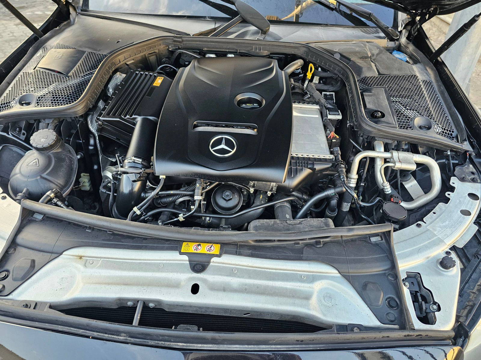 MERCEDES BENZ C300 2017 - Marhaba Auction Used Cars - Image 11