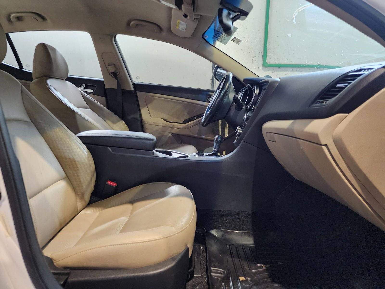 2015 KIA OPTIMA — 138402 Miles — Lot 79665184 — Al Quoz - Marhaba Auctions Used Cars - Image 9