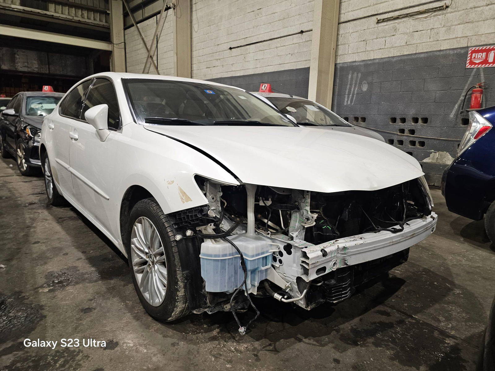 2013 LEXUS ES 350 — 98207 Miles — Lot 85293945 — Main - Marhaba Auctions Used Cars - Image 4