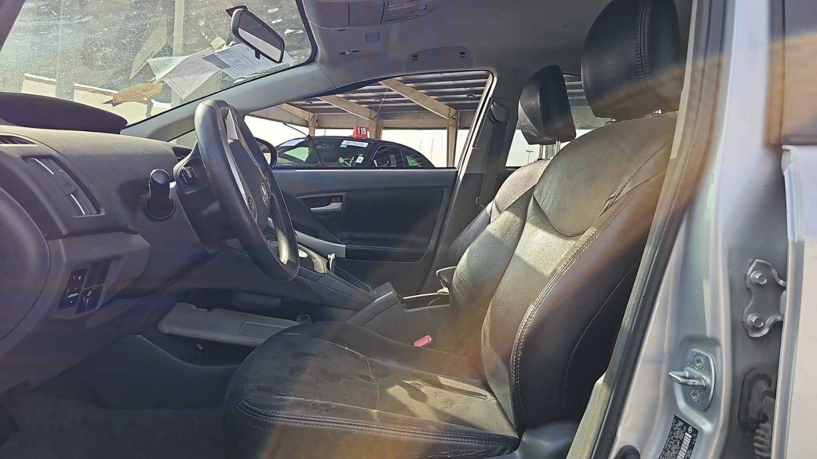 2010 TOYOTA PRIUS — 199249 Miles — Lot U4A1105161 — Souq - Marhaba Auctions Used Cars - Image 5
