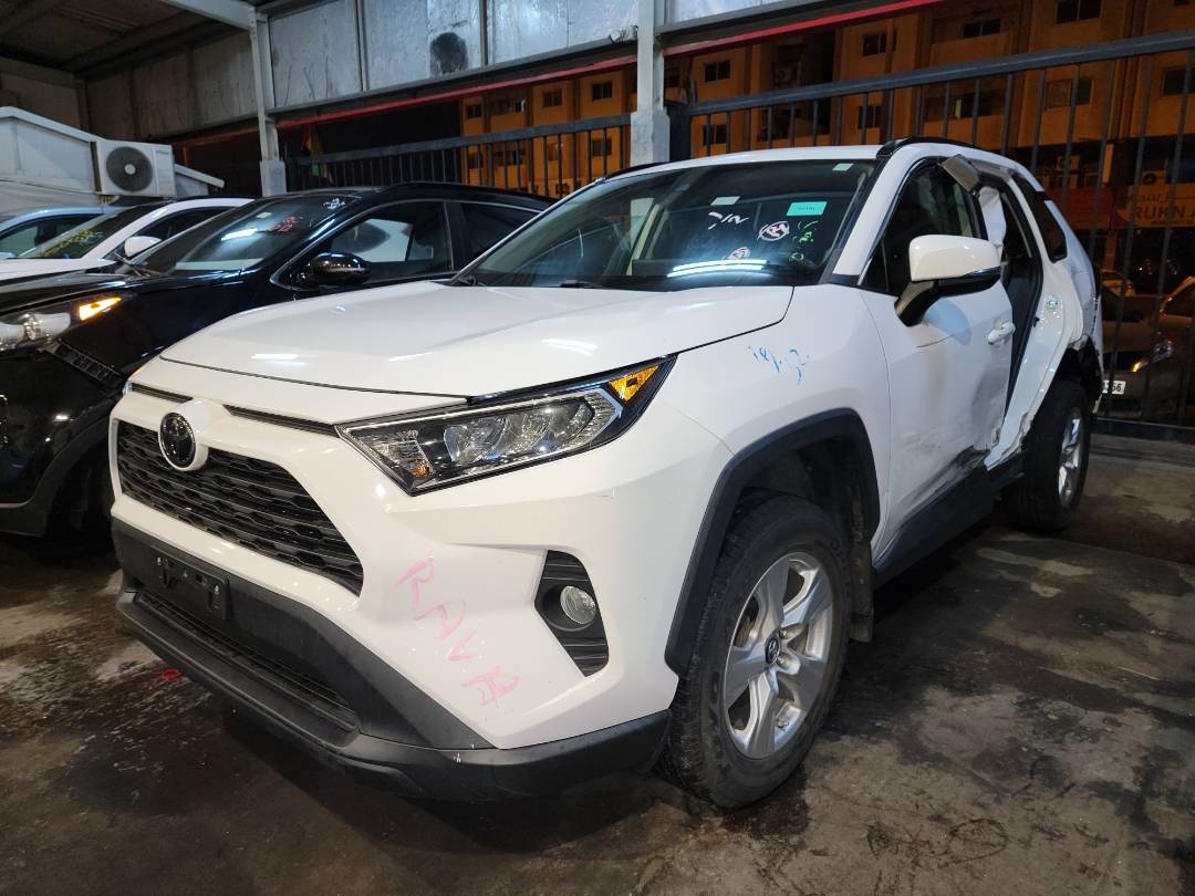 2019 TOYOTA RAV4 — 43970 Miles — Lot W022266 - Marhaba Auctions Used Cars - Image 8