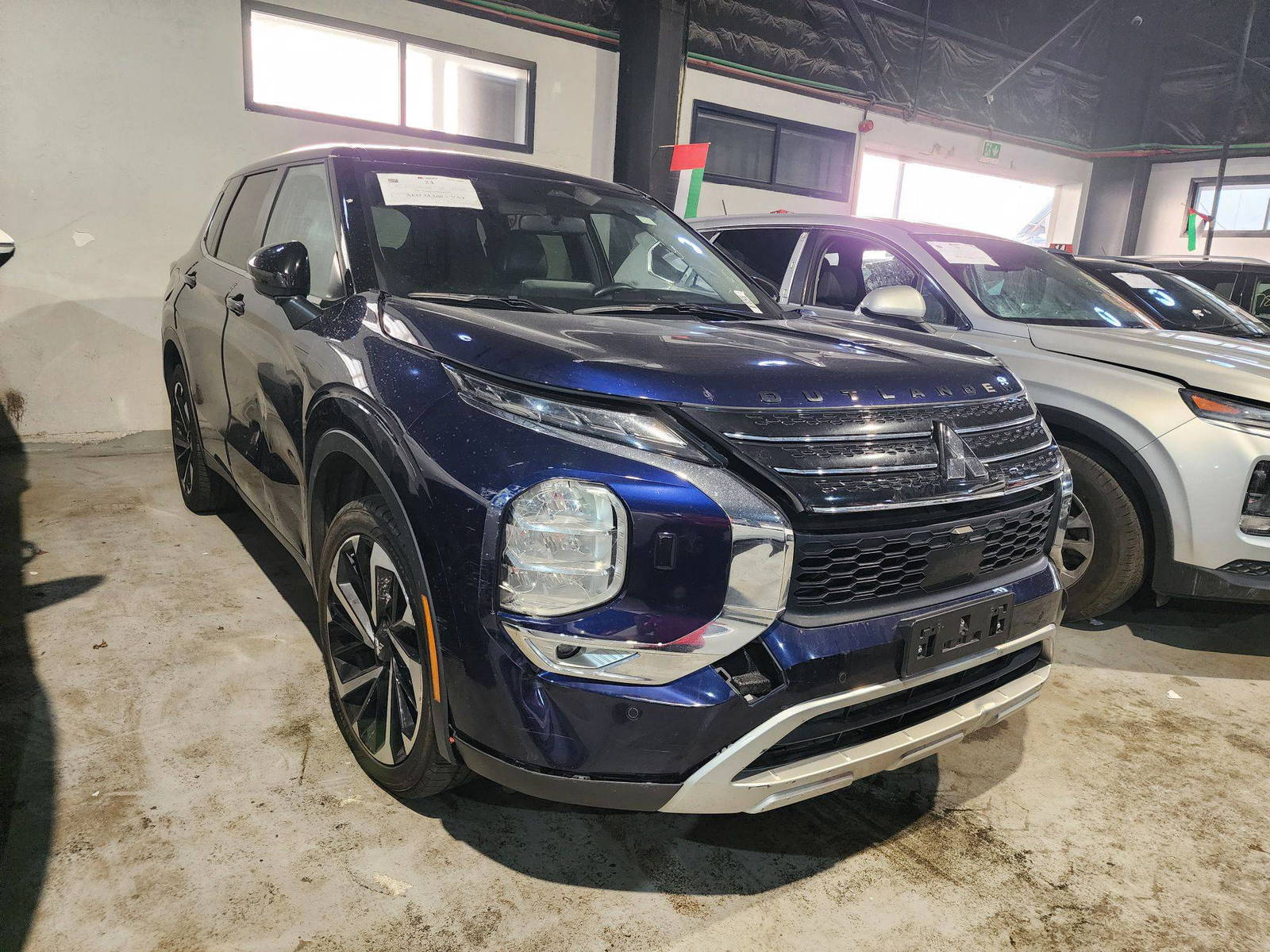 2022 MITSUBISHI OUTLANDER — 87336 Miles — Lot 74477274 — Main - Marhaba Auctions Used Cars - Image 4