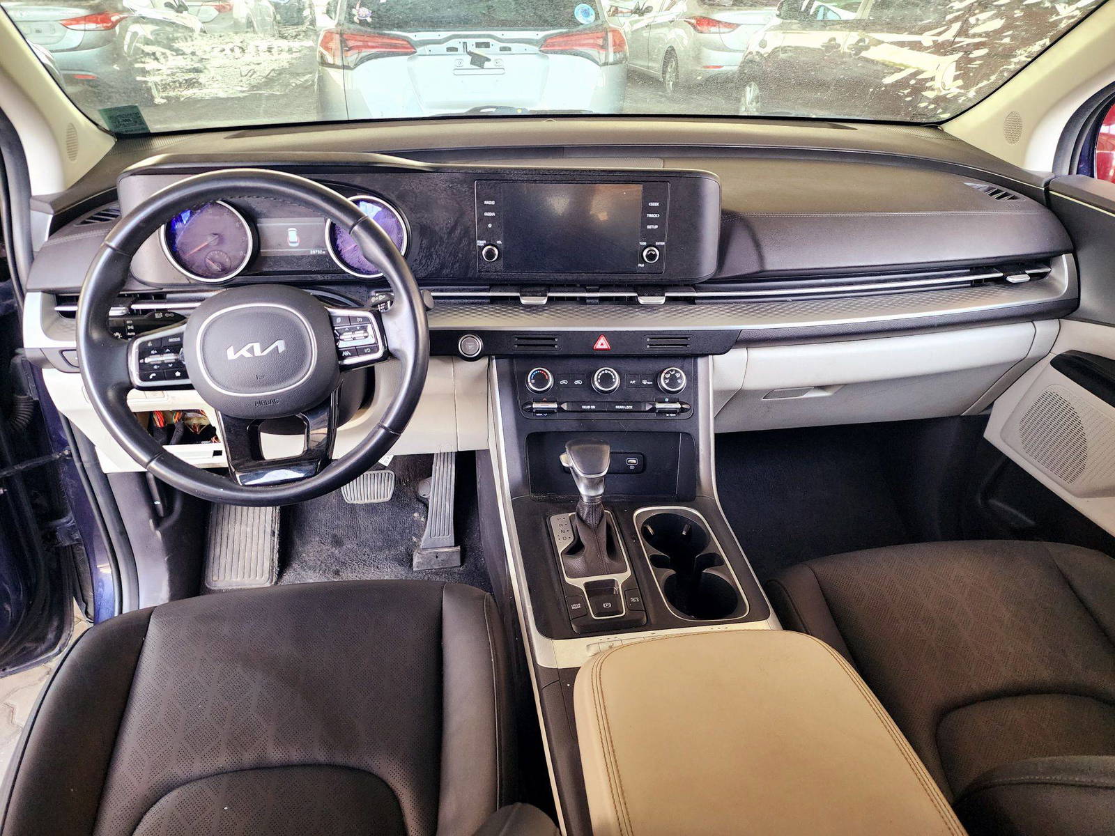 2022 KIA CARNIVAL LX — 29731 Miles — Lot 40108950 — Main - Marhaba Auctions Used Cars - Image 14