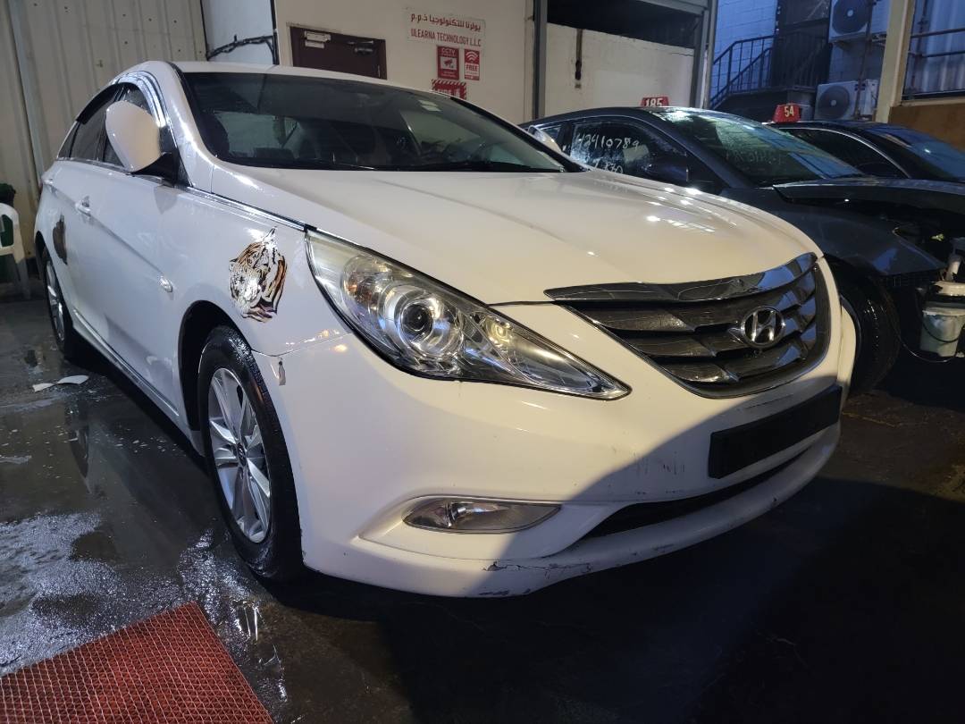 2011 HYUNDAI SONATA — 225525 KM — Lot 187099 — Main - Marhaba Auctions Used Cars - Image 4
