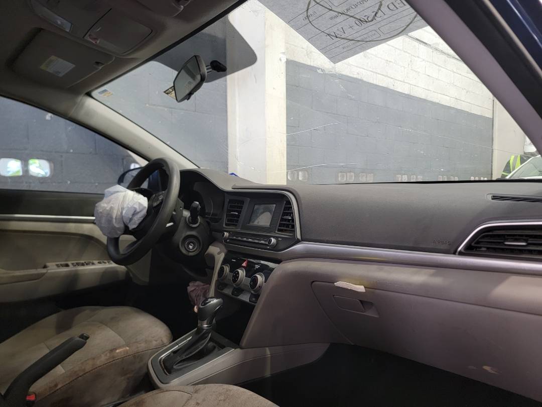 2019 HYUNDAI ELANTRA — 169092 Miles — Lot 41052204 — Main - Marhaba Auctions Used Cars - Image 9