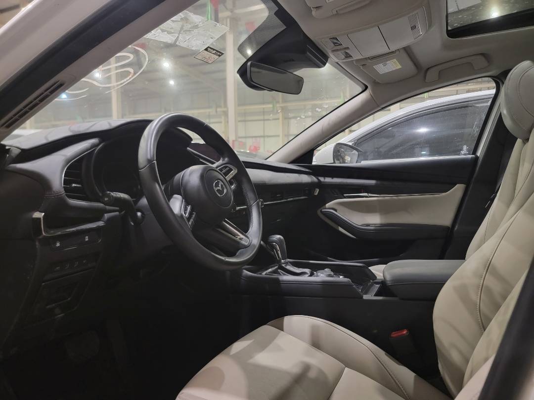 2021 MAZDA MAZDA 3 — 18893 Miles — Lot M1327670 — Main - Marhaba Auctions Used Cars - Image 6