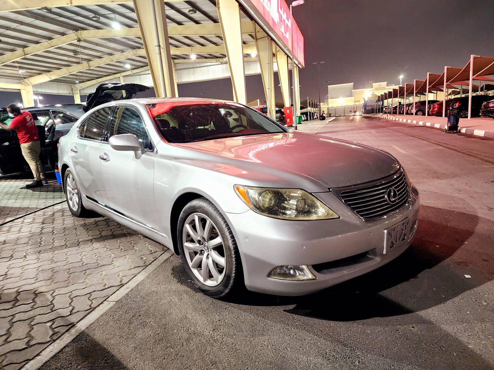 2008 LEXUS LS 460 — 150362 Miles — Lot 85052077 — Souq - Marhaba Auctions Used Cars - Image 5
