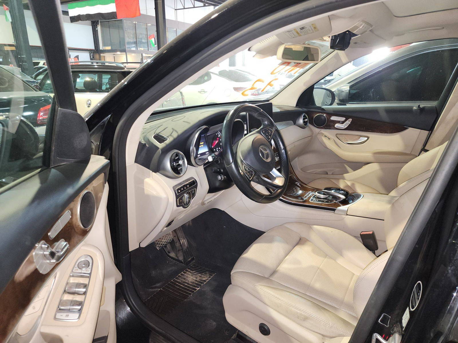 MERCEDES BENZ GLC-300 2016 - Marhaba Auction Used Cars - Image 9