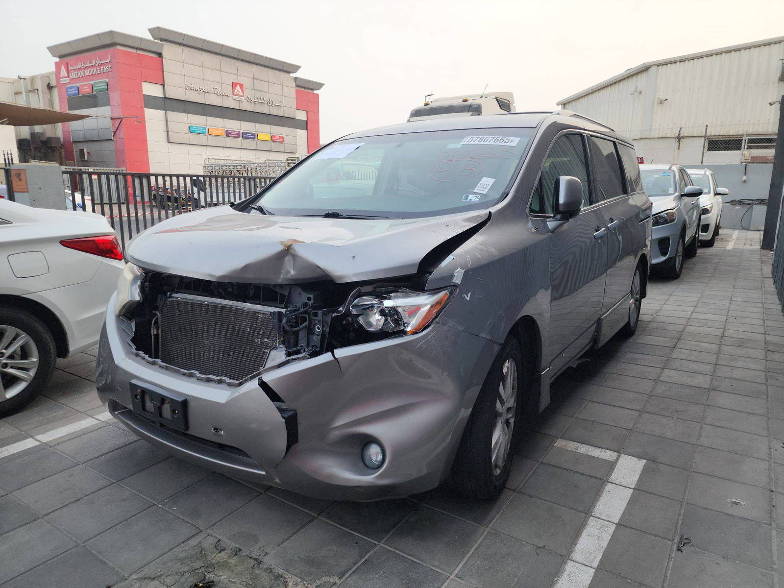 2011 NISSAN QUEST — 207619 Miles — Lot 9002223 — Al Quoz - Marhaba Auctions Used Cars - Image 5