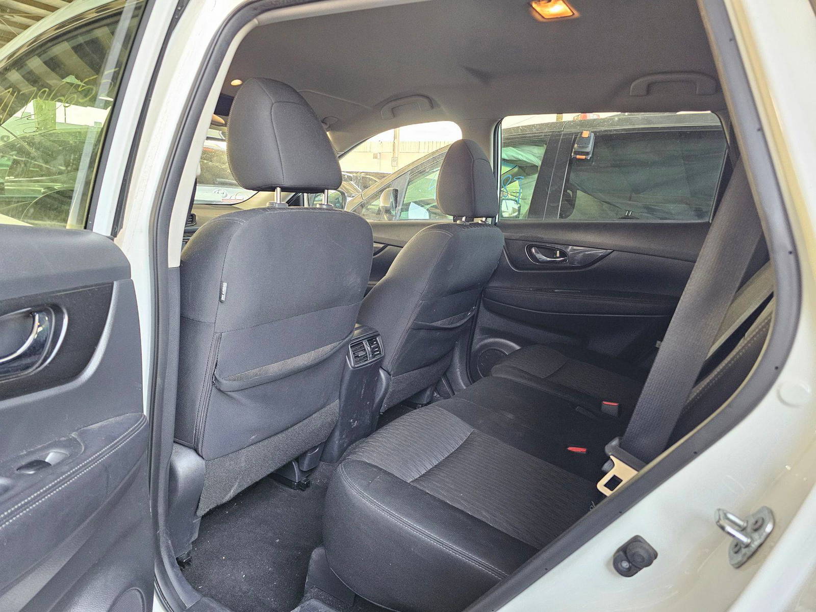 NISSAN ROGUE 2018 - Marhaba Auction Used Cars - Image 6