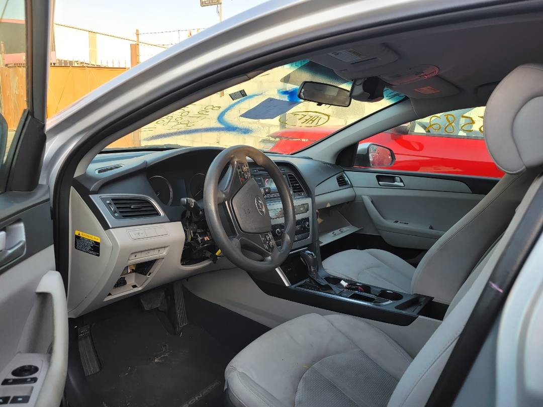 2015 HYUNDAI SONATA — 174303 Miles — Lot 40925582 — Main - Marhaba Auctions Used Cars - Image 6