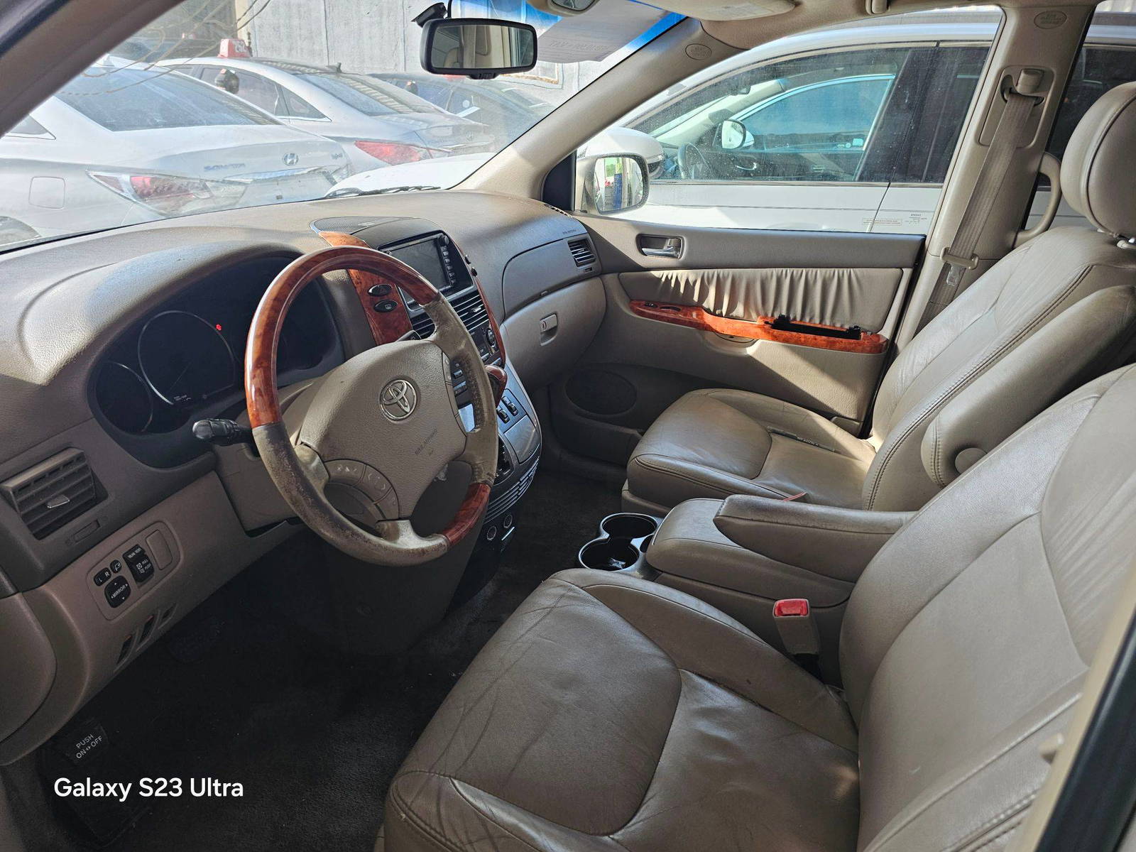 TOYOTA SIENNA 2010 - Marhaba Auction Used Cars - Image 7