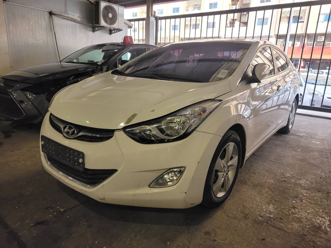 2012 HYUNDAI AVANTE — 192547 KM — Lot 578179 — Main - Marhaba Auctions Used Cars - Image 4