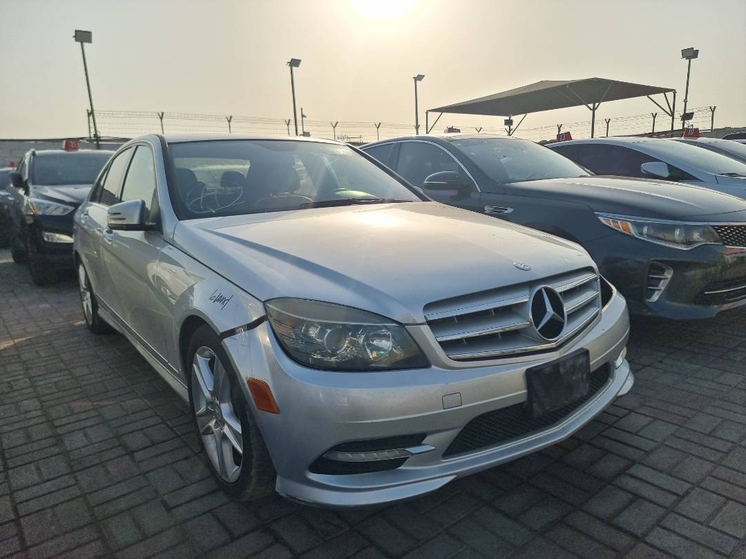 2011 MERCEDES BENZ C300 — 115594 Miles — Lot 215487 — Ind. 12 - Marhaba Auctions Used Cars - Image 5