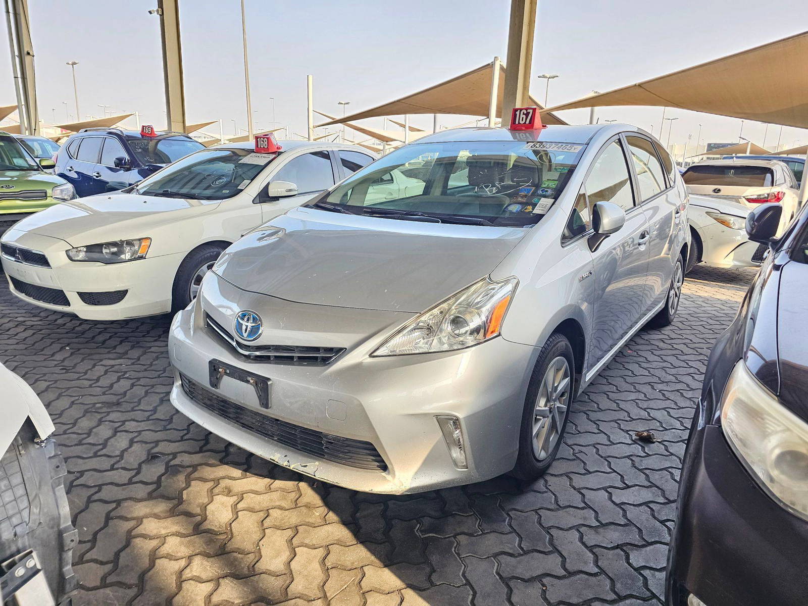 2014 TOYOTA PRIUS V — 187271 Miles — Lot 3EJ014868 — Souq - Marhaba Auctions Used Cars - Image 5
