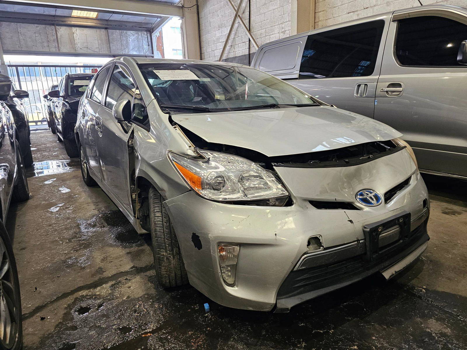 2013 TOYOTA PRIUS — 237398 Miles — Lot 044910 — Main - Marhaba Auctions Used Cars - Image 5