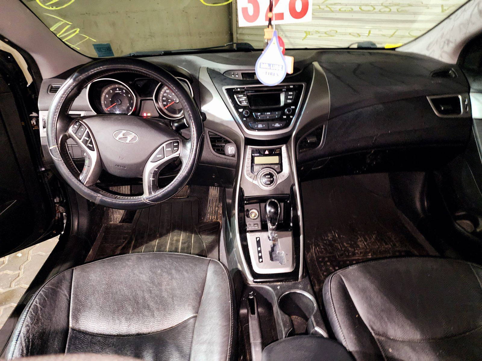 2013 HYUNDAI ELANTRA — 178955 KM — Lot 12131526 — Souq - Marhaba Auctions Used Cars - Image 7