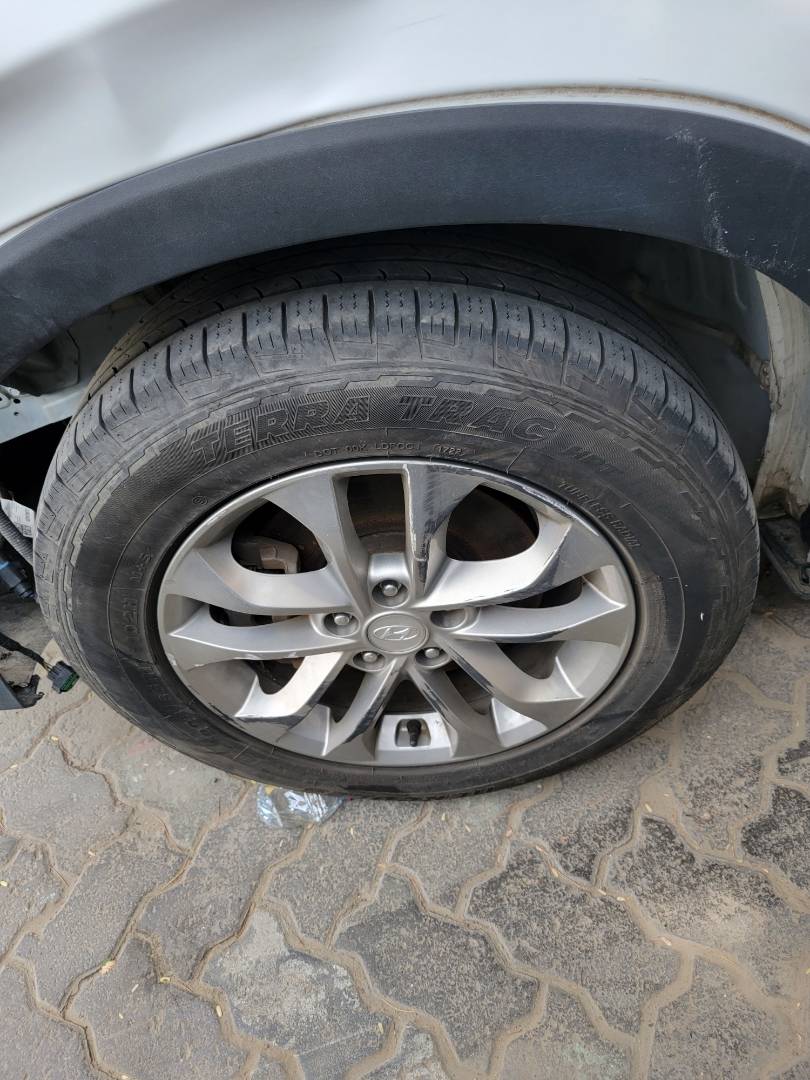 2019 HYUNDAI SANTA FE — 100432 Miles — Lot KH015620 — Main - Marhaba Auctions Used Cars - Image 10