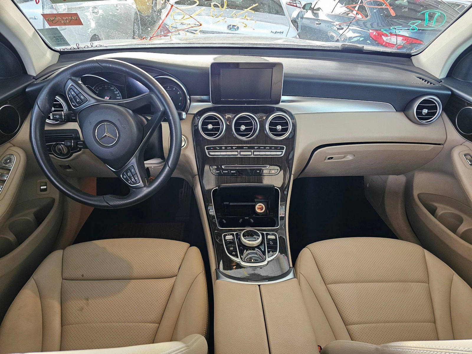 2019 MERCEDES BENZ GLC-300 — 88702 Miles — Lot B0KV158601 — Souq - Marhaba Auctions Used Cars - Image 5