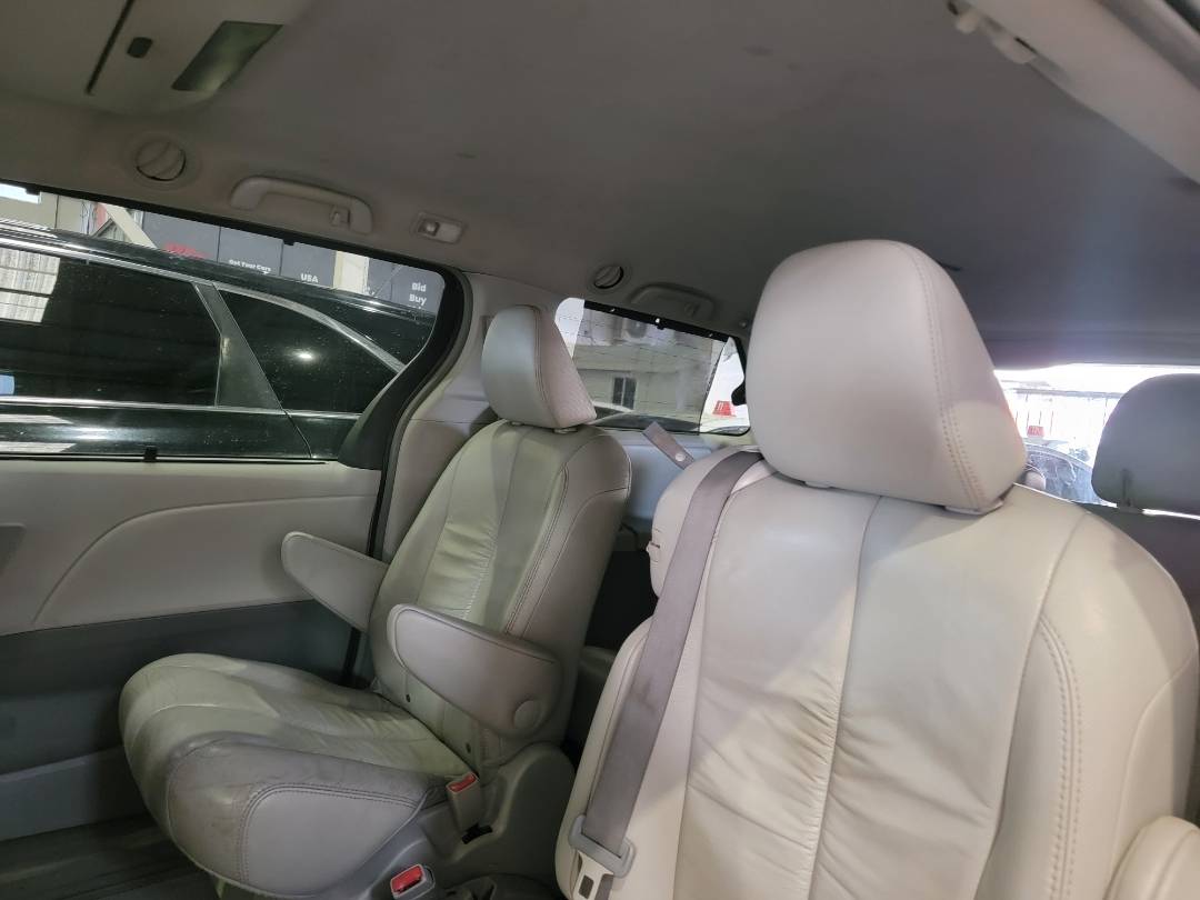 2011 TOYOTA SIENNA — 187228 Miles — Lot 41161430 — Main - Marhaba Auctions Used Cars - Image 10