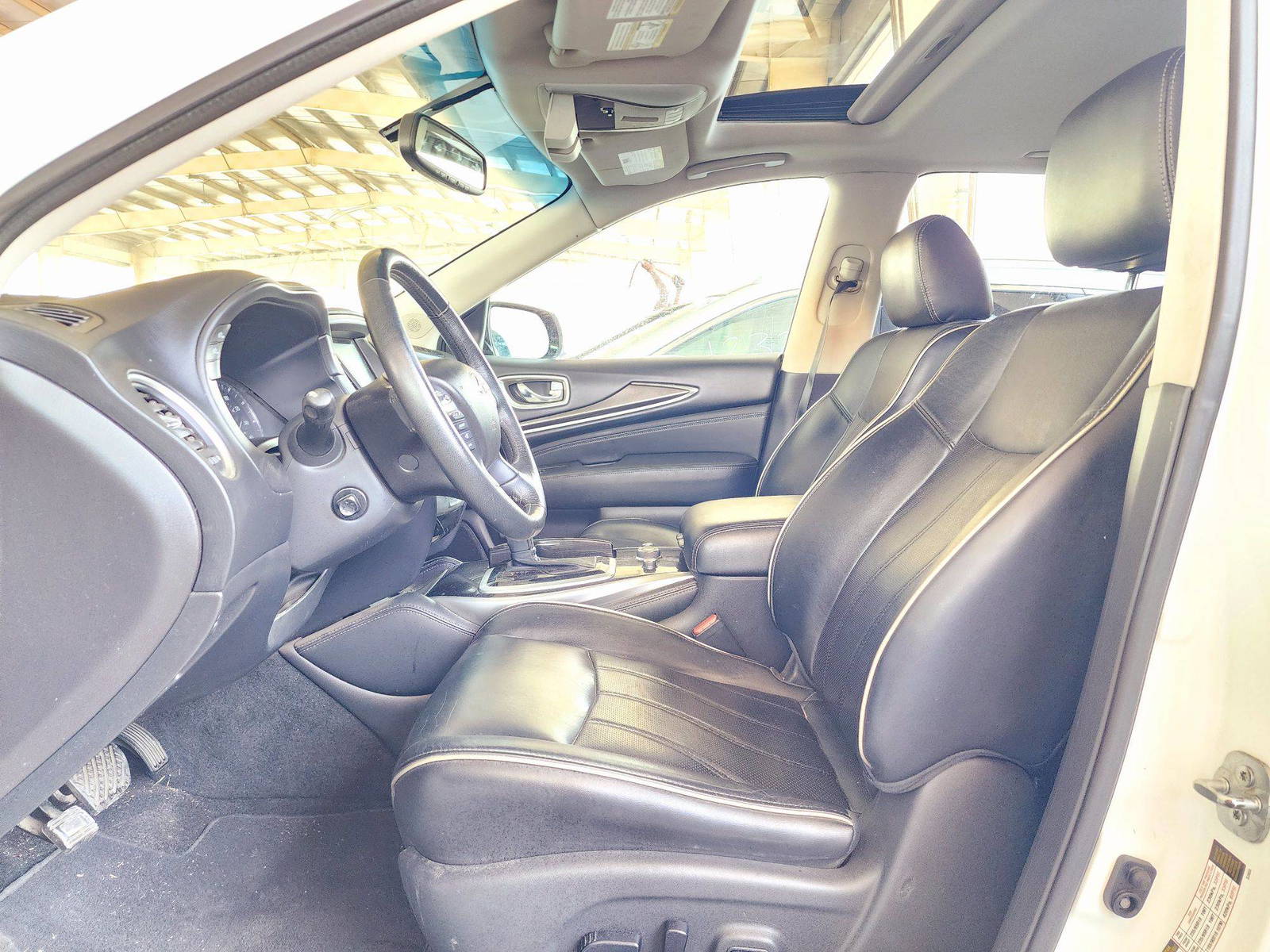 2016 INFINITI QX60 — 184421 Miles — Lot M9GC509565 — Souq - Marhaba Auctions Used Cars - Image 9
