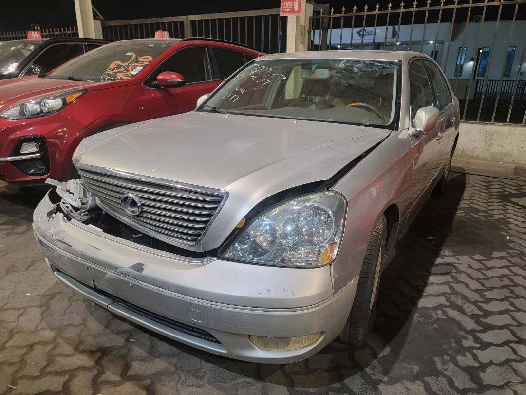2002 LEXUS LS 430 — 150236 Miles — Lot 20087817 — Main - Marhaba Auctions Used Cars - Image 3