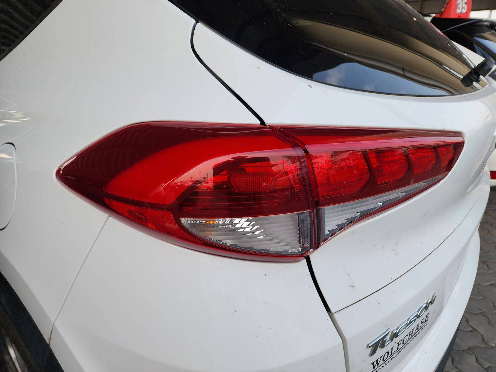 2017 HYUNDAI TUCSON — 68951 Miles — Lot 38737156 — Souq - Marhaba Auctions Used Cars - Image 9