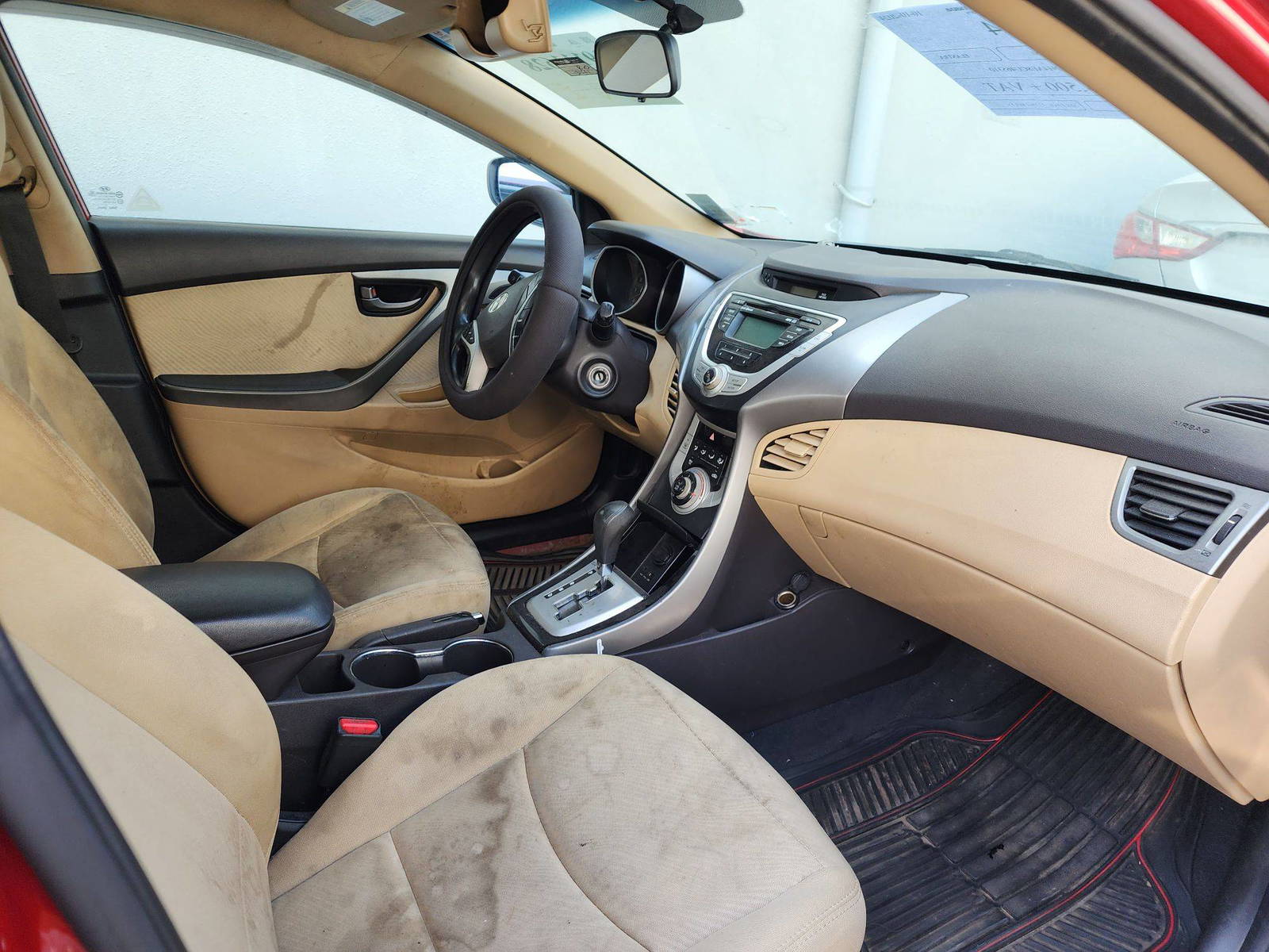 2012 HYUNDAI ELANTRA — 131561 Miles — Lot 465310 — Al Quoz - Marhaba Auctions Used Cars - Image 8