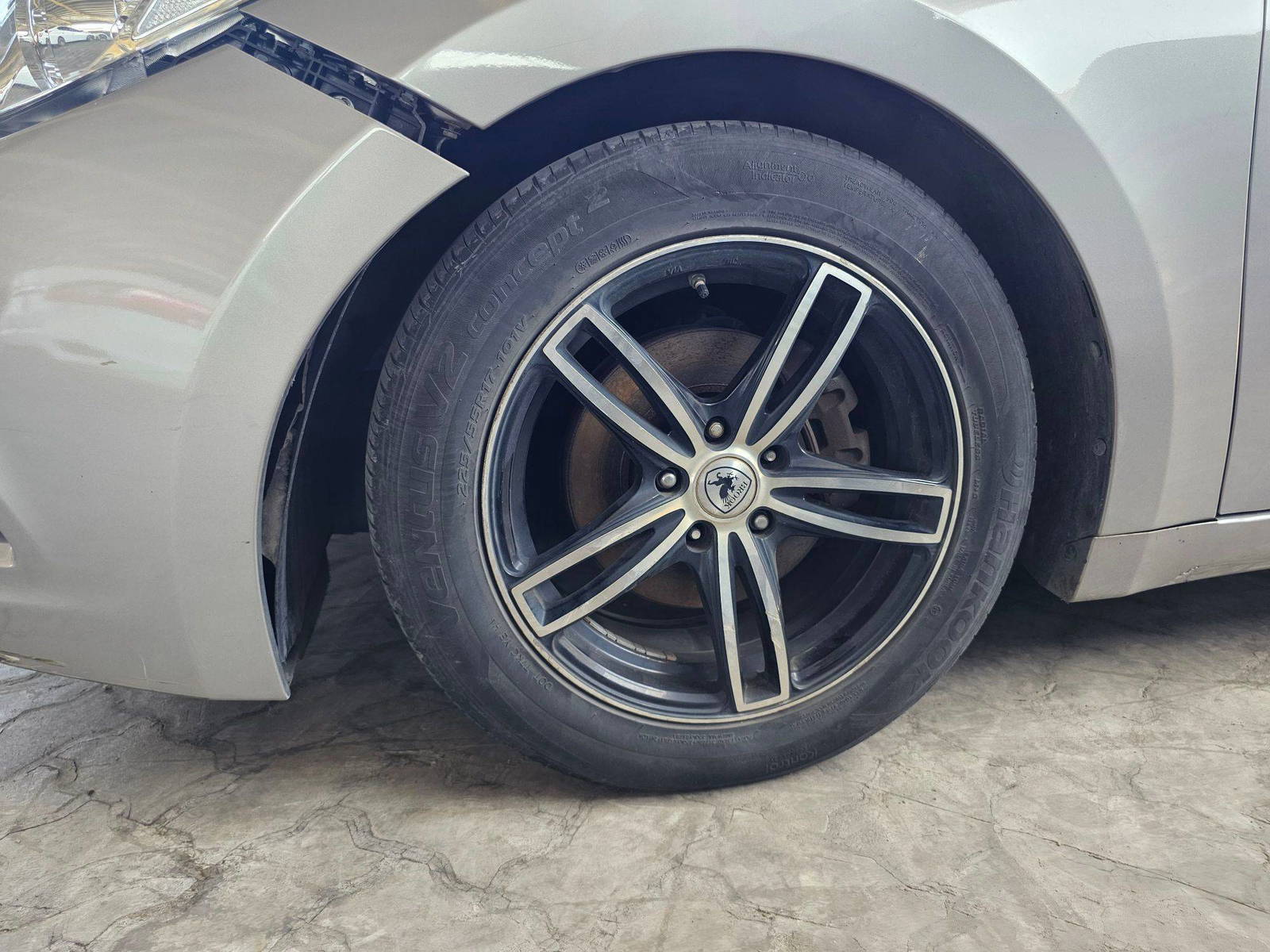 2012 HYUNDAI GRANDEUR — 204815 KM — Lot 200644 — Souq - Marhaba Auctions Used Cars - Image 10