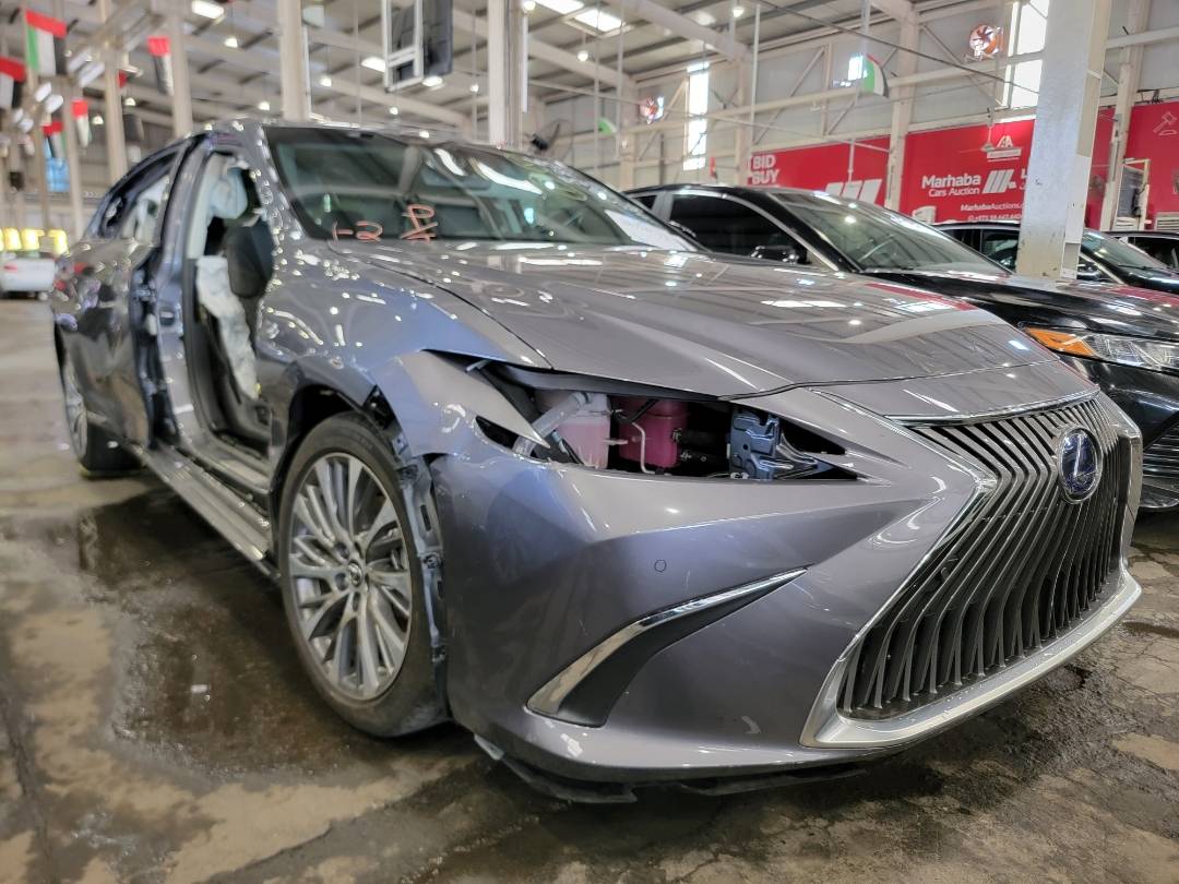 2021 LEXUS ES 300H — 32807 Miles — Lot 38326712 — Souq - Marhaba Auctions Used Cars - Image 6