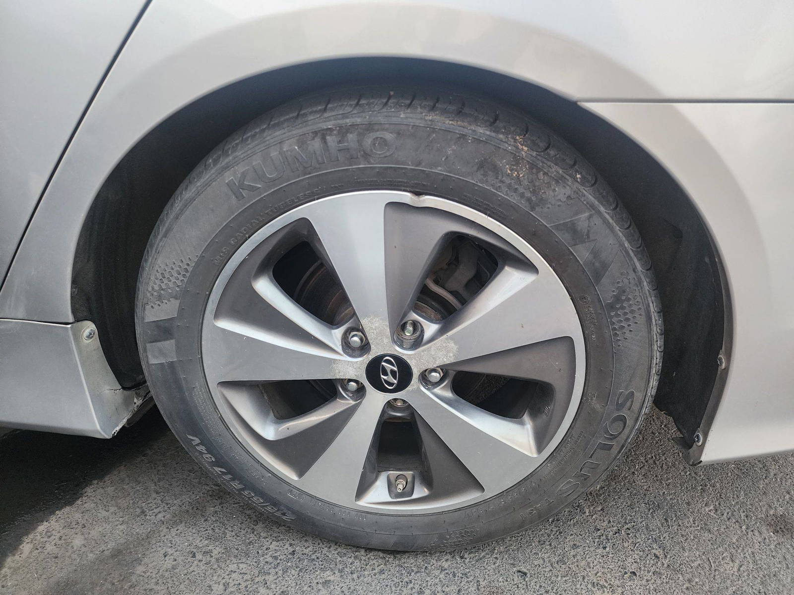 2011 HYUNDAI SONATA — 187927 Miles — Lot 61335263 — Souq - Marhaba Auctions Used Cars - Image 8