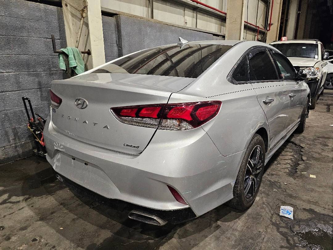 HYUNDAI SONATA SPORT