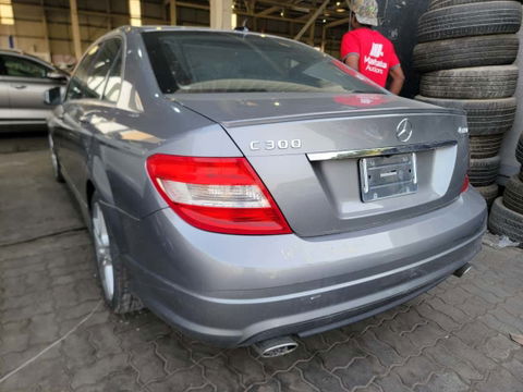 MERCEDES BENZ C300