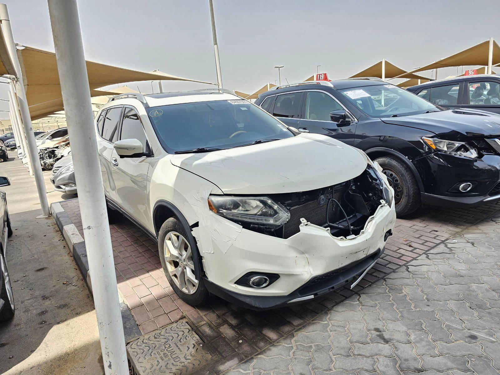2014 NISSAN ROGUE — 193805 KM — Lot 84587544 — Souq - Marhaba Auctions Used Cars - Image 4