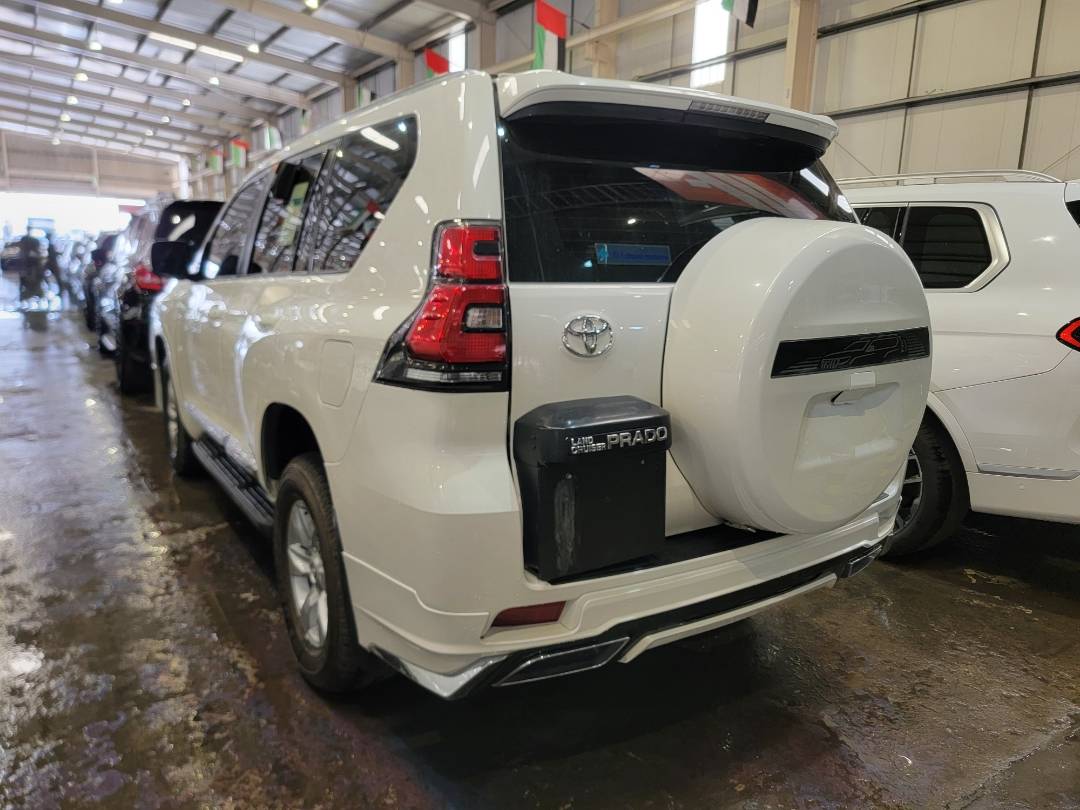 2023 TOYOTA LAND CRUISER PRADO — 22670 KM — Lot PK231362 — Main - Marhaba Auctions Used Cars - Image 3