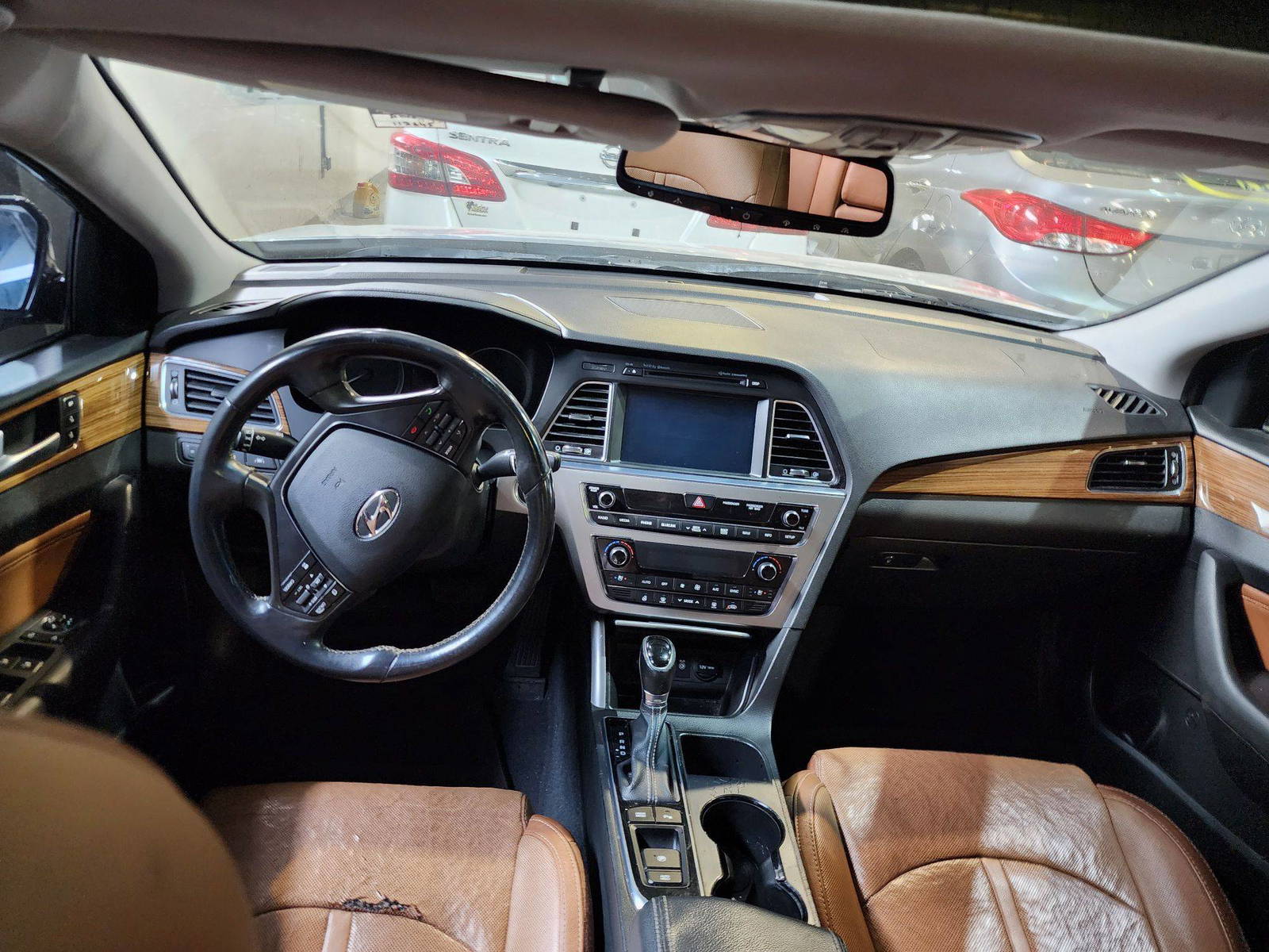 2015 HYUNDAI SONATA — 112644 Miles — Lot 34588 — Al Quoz - Marhaba Auctions Used Cars - Image 8