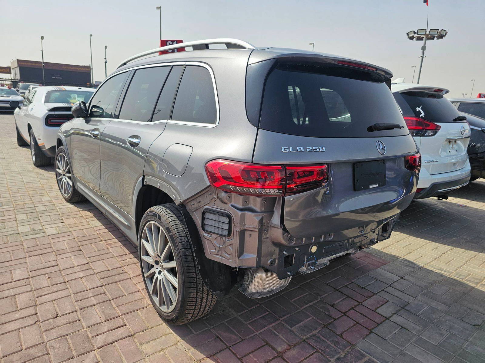 2020 MERCEDES BENZ GLB 250 — 110746 Miles — Lot W016544 — Al Sajaa - Marhaba Auctions Used Cars - Image 5