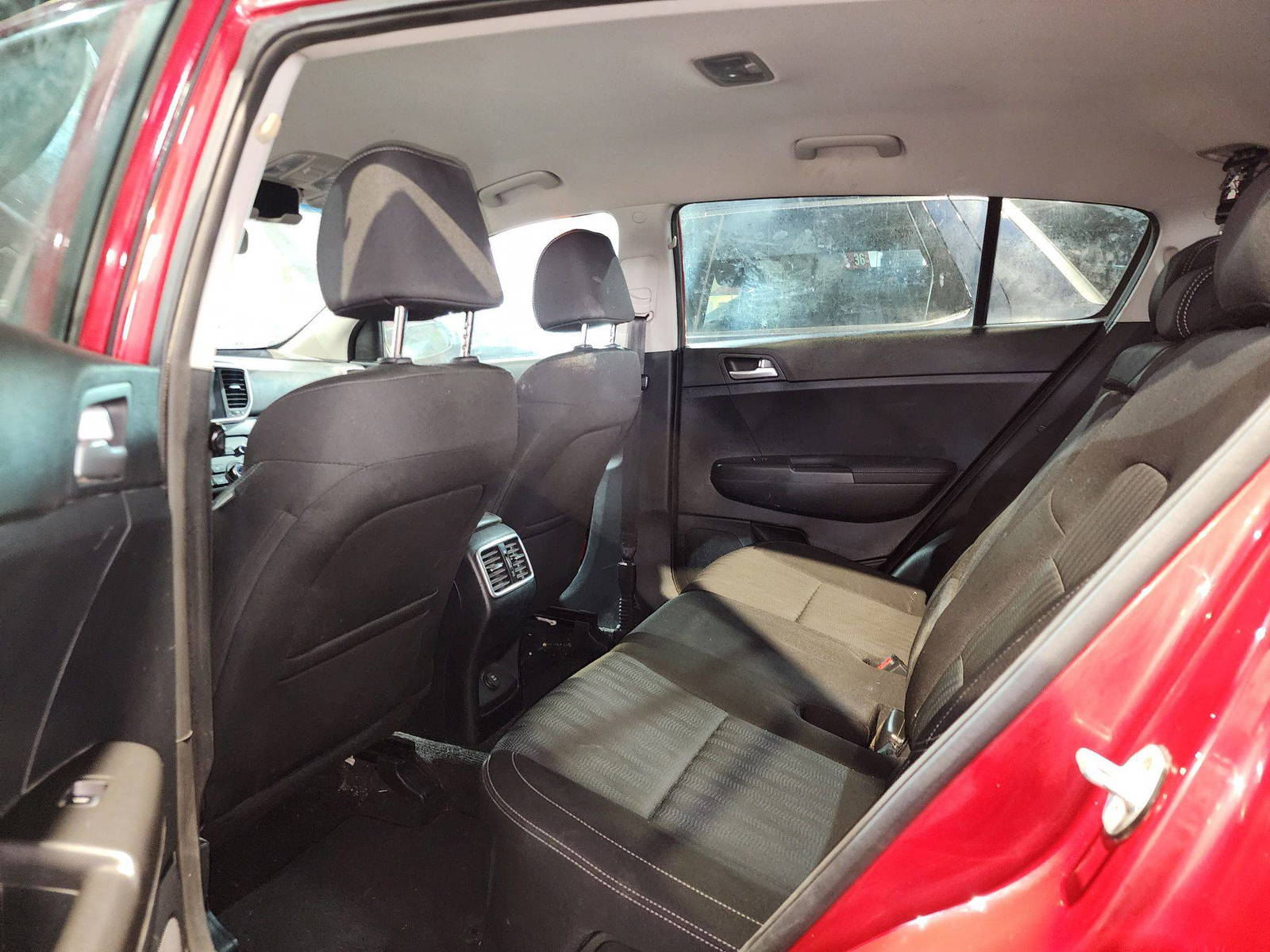 2020 KIA SPORTAGE — 119801 Miles — Lot 79687464 — Souq - Marhaba Auctions Used Cars - Image 7