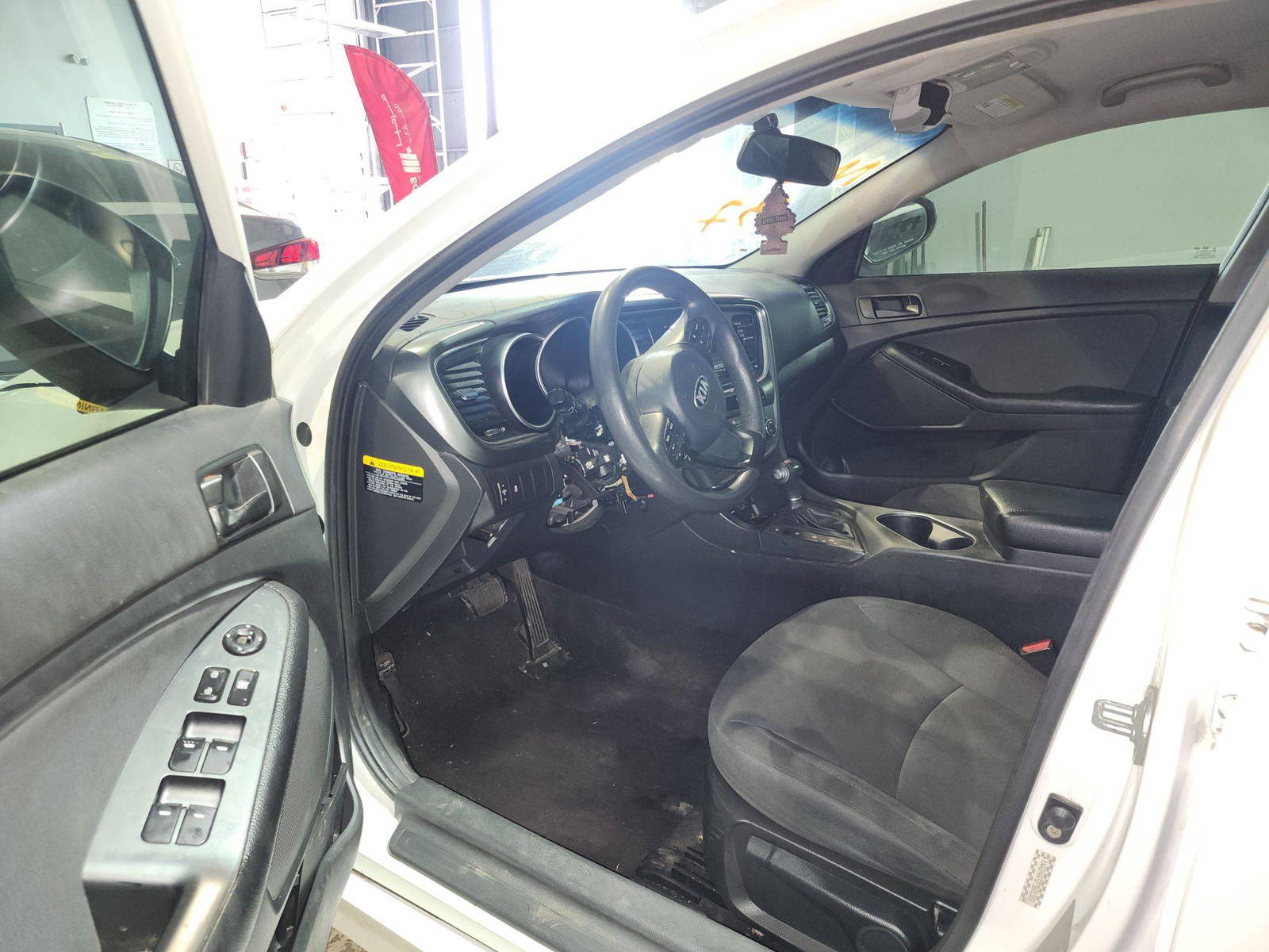 2015 KIA OPTIMA — 179949 Miles — Lot 48940395 — Al Quoz - Marhaba Auctions Used Cars - Image 10