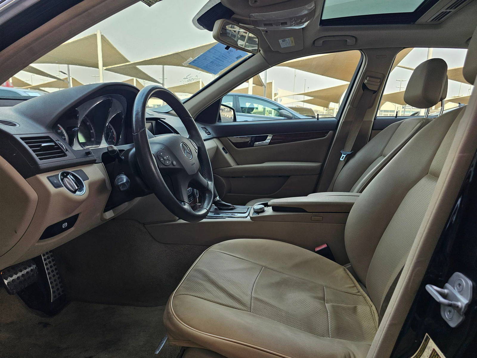 2011 MERCEDES BENZ C300 — 226266 Miles — Lot A470295 — Souq - Marhaba Auctions Used Cars - Image 9