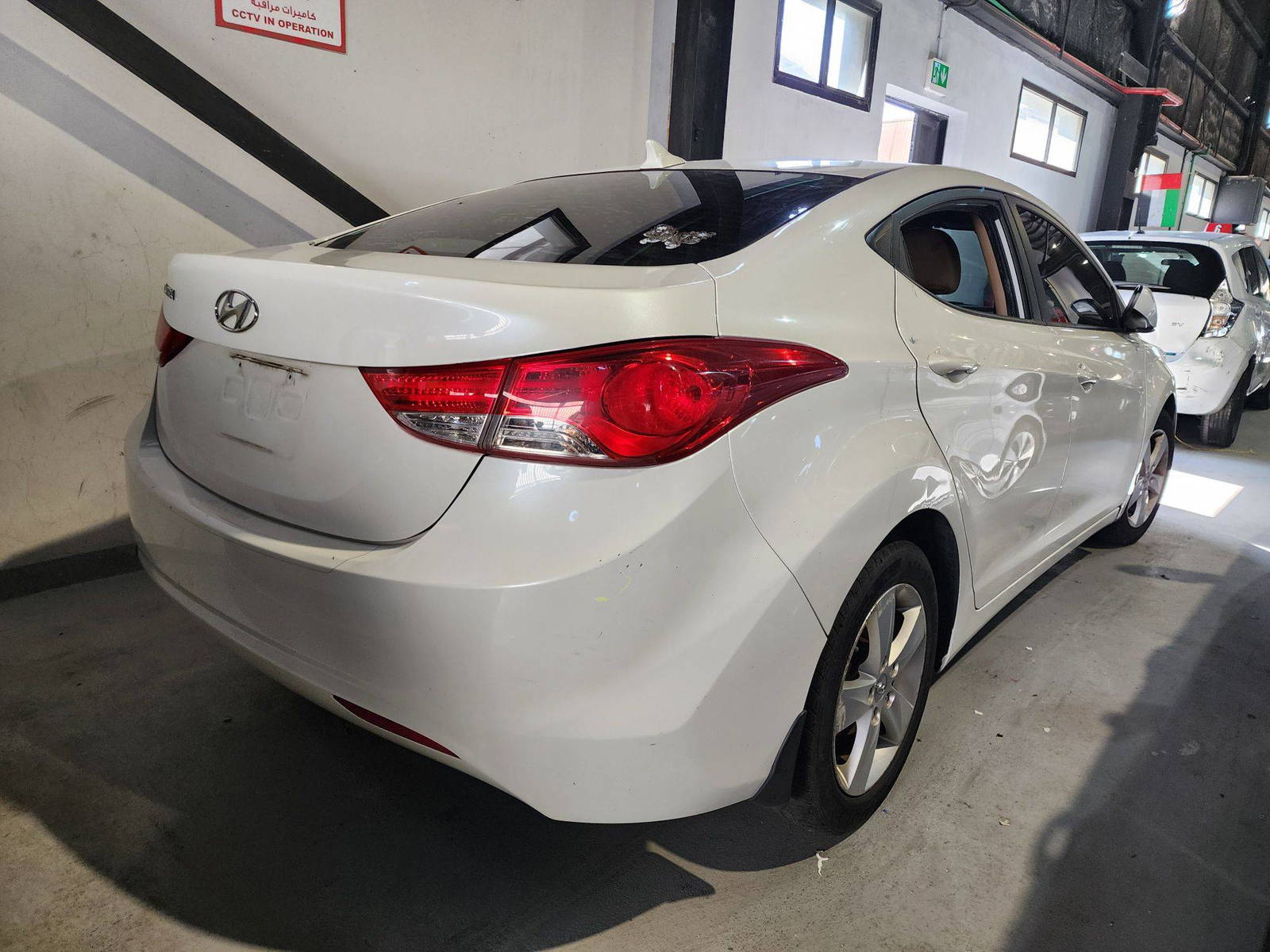 2013 HYUNDAI ELANTRA — 186821 Miles — Lot 79194584 — Al Quoz - Marhaba Auctions Used Cars - Image 5