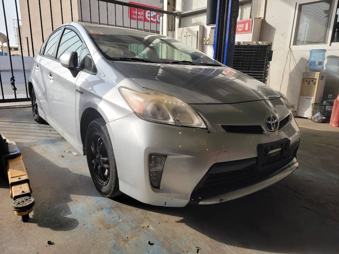 2013 TOYOTA PRIUS — 160193 Miles — Lot 42493 — Main - Marhaba Auctions Used Cars - Image 4