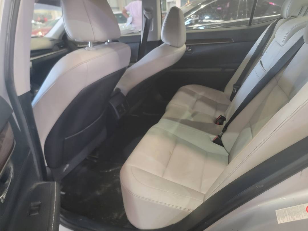 2013 LEXUS ES 350 — 111679 Miles — Lot 2039382 — Main - Marhaba Auctions Used Cars - Image 8
